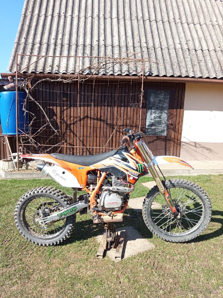 Predám Minirocket PitRock 250