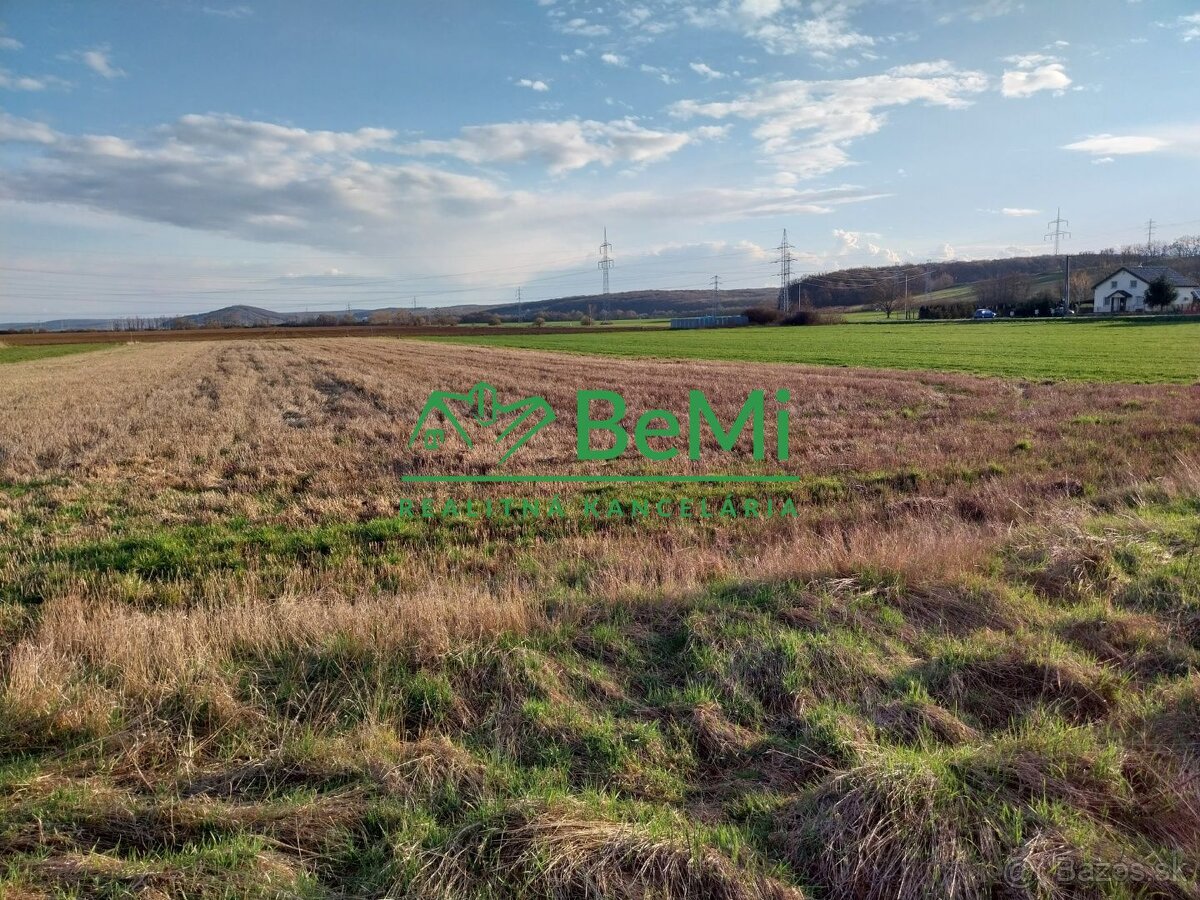Znížená cena Predaj pozemku v obci Pusté Čemerné, okr. M