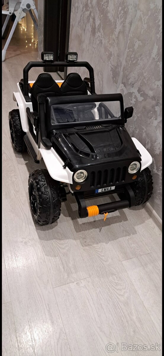 Detske auticko Jeep 4speed 4x45w biele