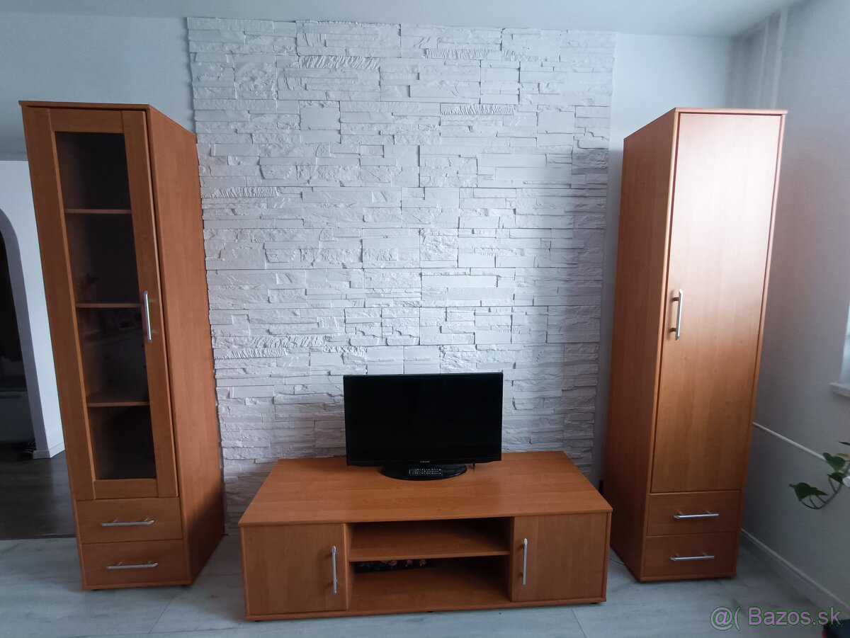 Obývacia stena ( TV stolík + 2 vitríny)