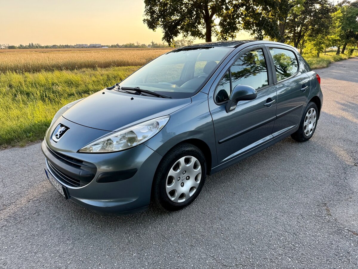 PEUGEOT 207 1.4 benzín 70kw