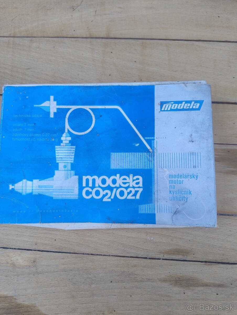 Motorček modela CO2