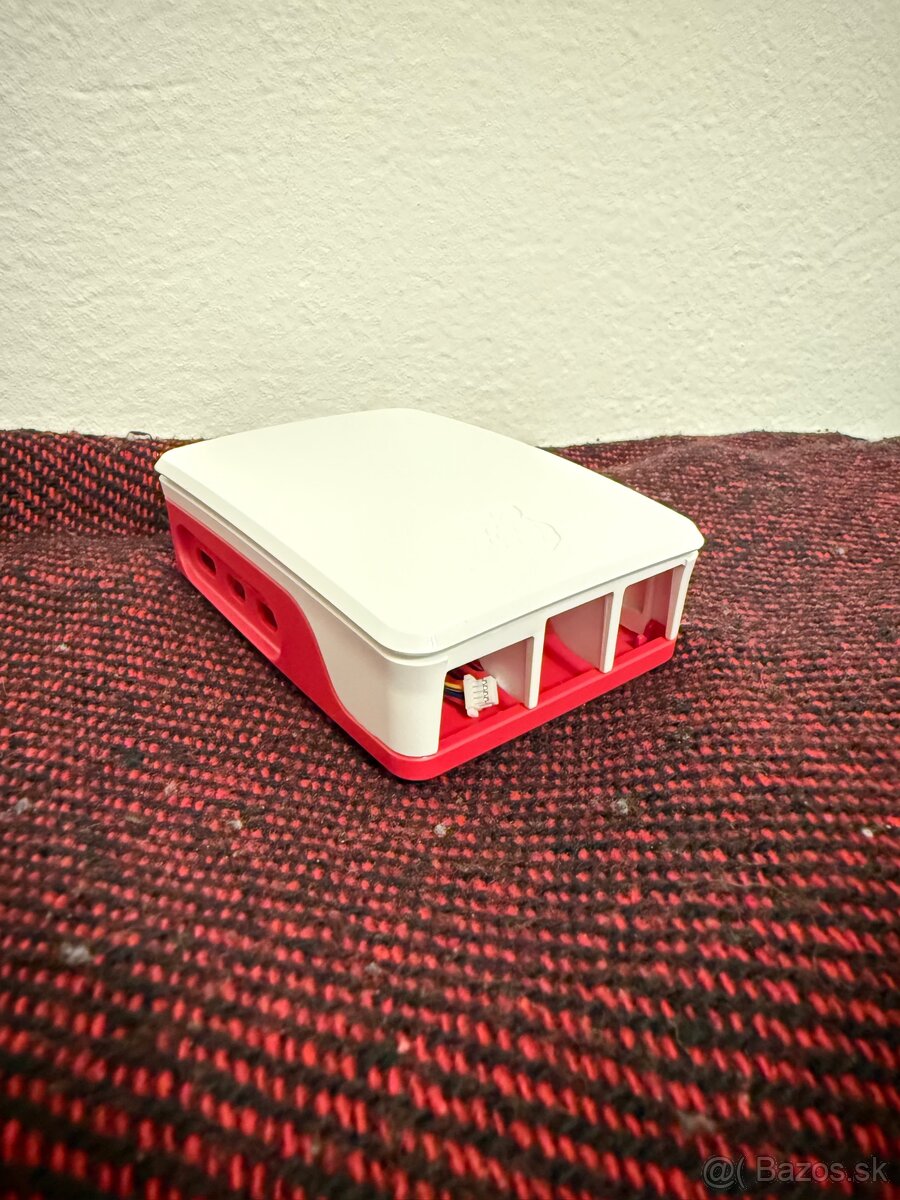 P: krabicku pre Raspberry Pi 5 (nepouzitu)