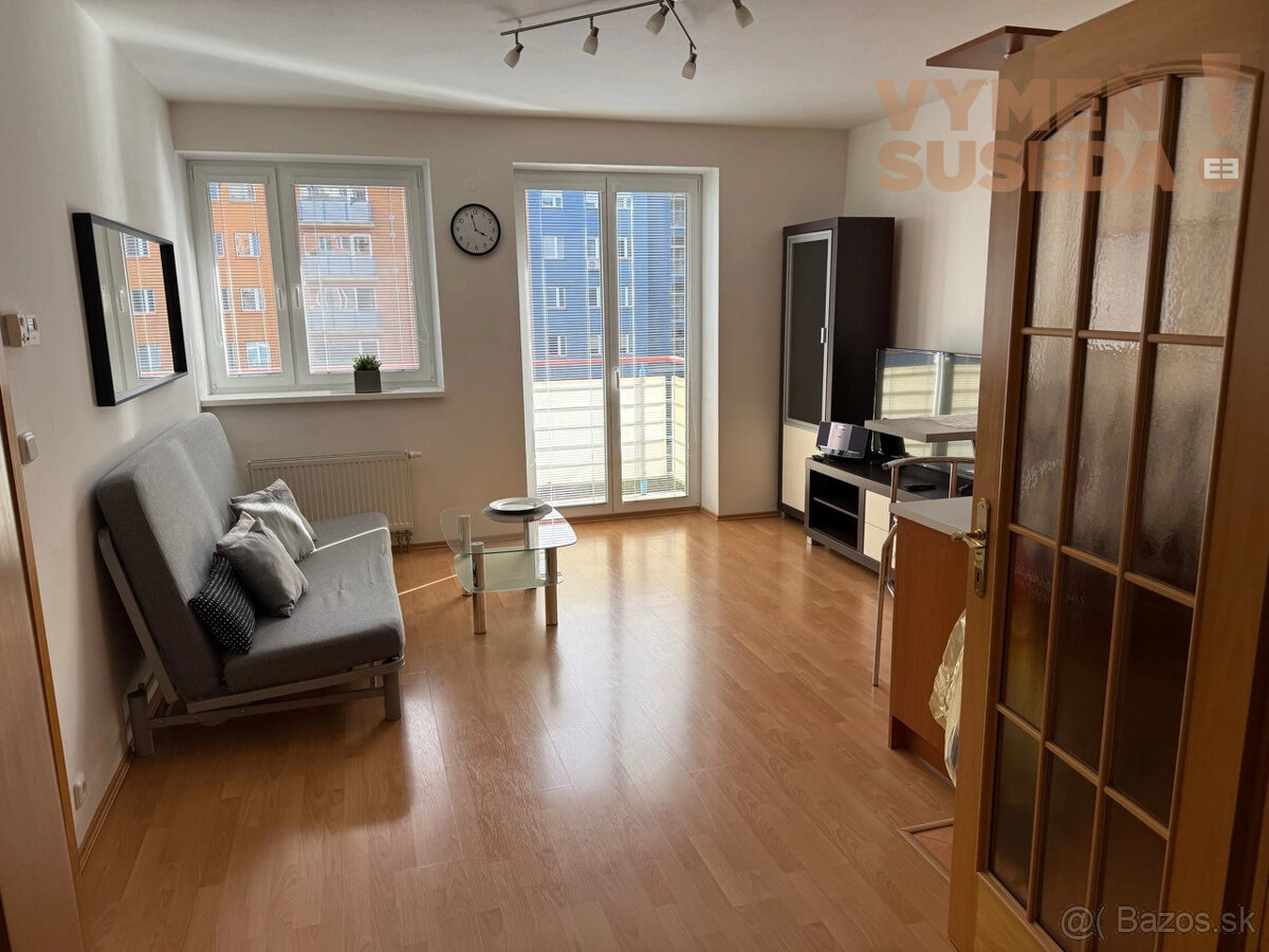 VYMEŇ SUSEDA – VÝNIMOČNÝ 2 IZB. ZARIADENÝ BYT S BALKÓNOM A