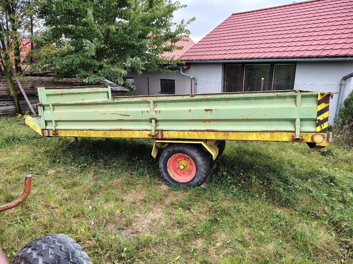 Vlecka za traktor