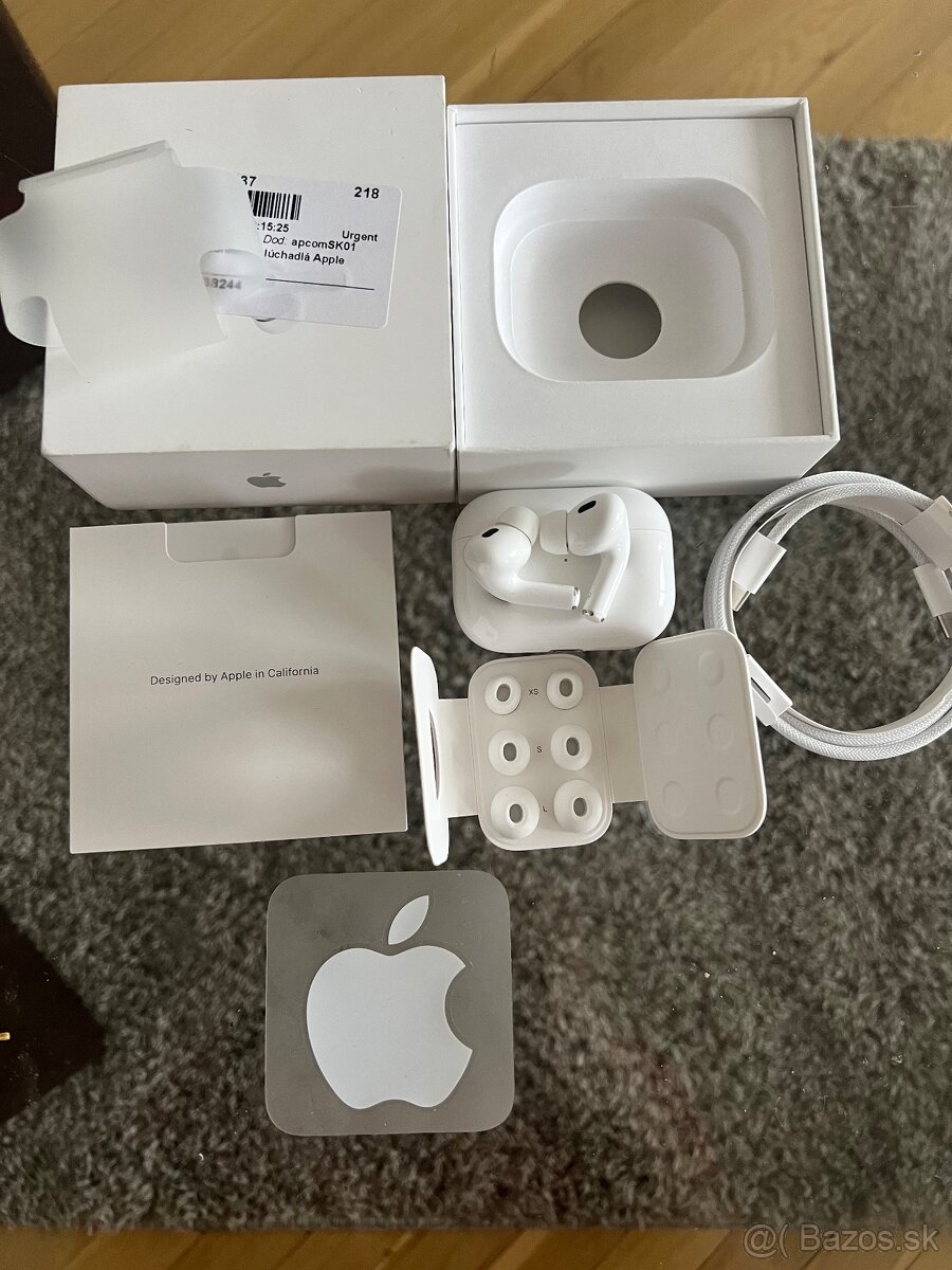 Apple AirPods Pro 2 s MagSafe puzdrom (USB C)