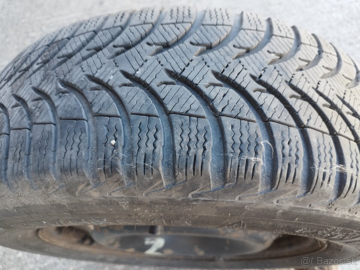 Predám zimné pneu. na diskoch - 195/65 R1