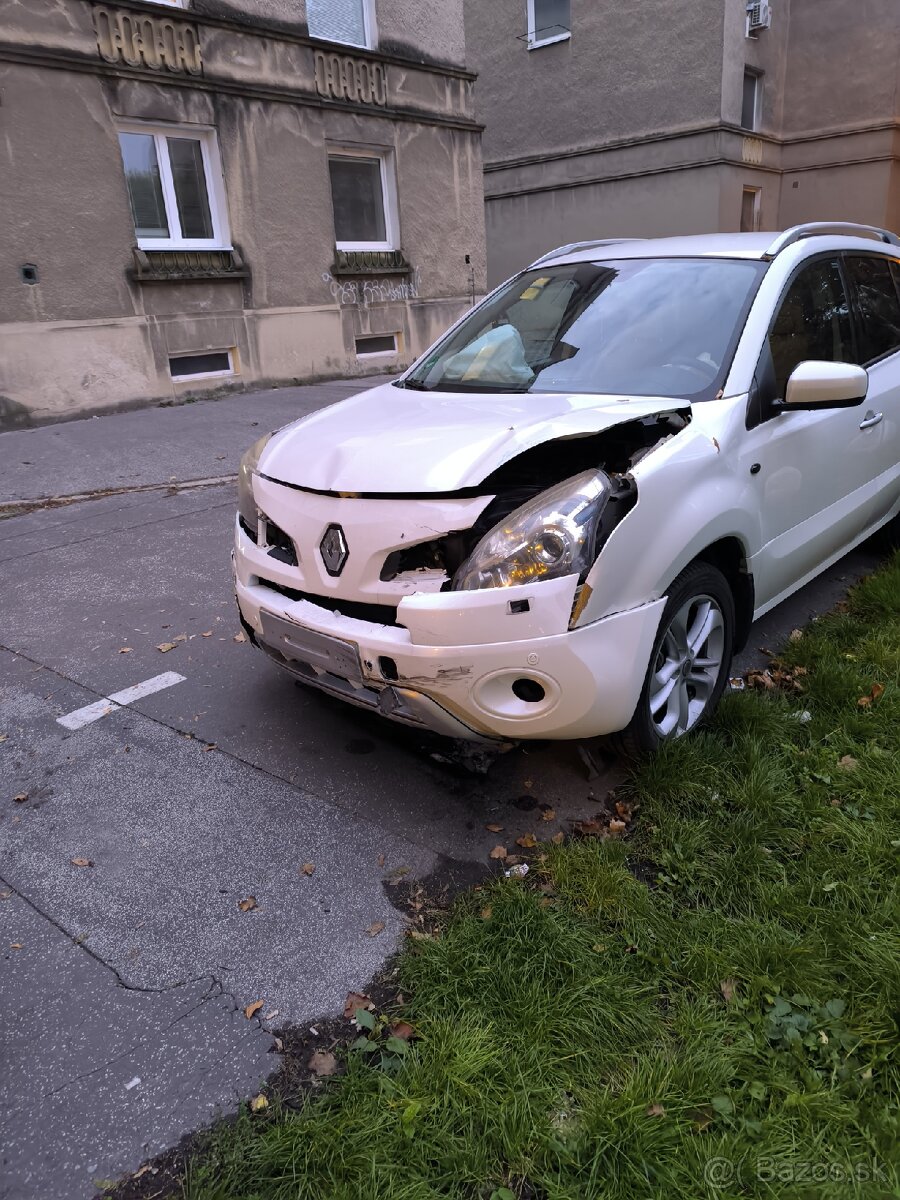 Súrne Predám na diely v celku