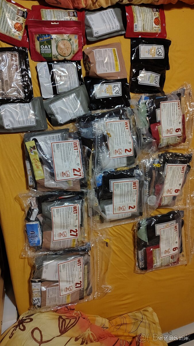 MRE 8x plus 13x jednotlive jedlo