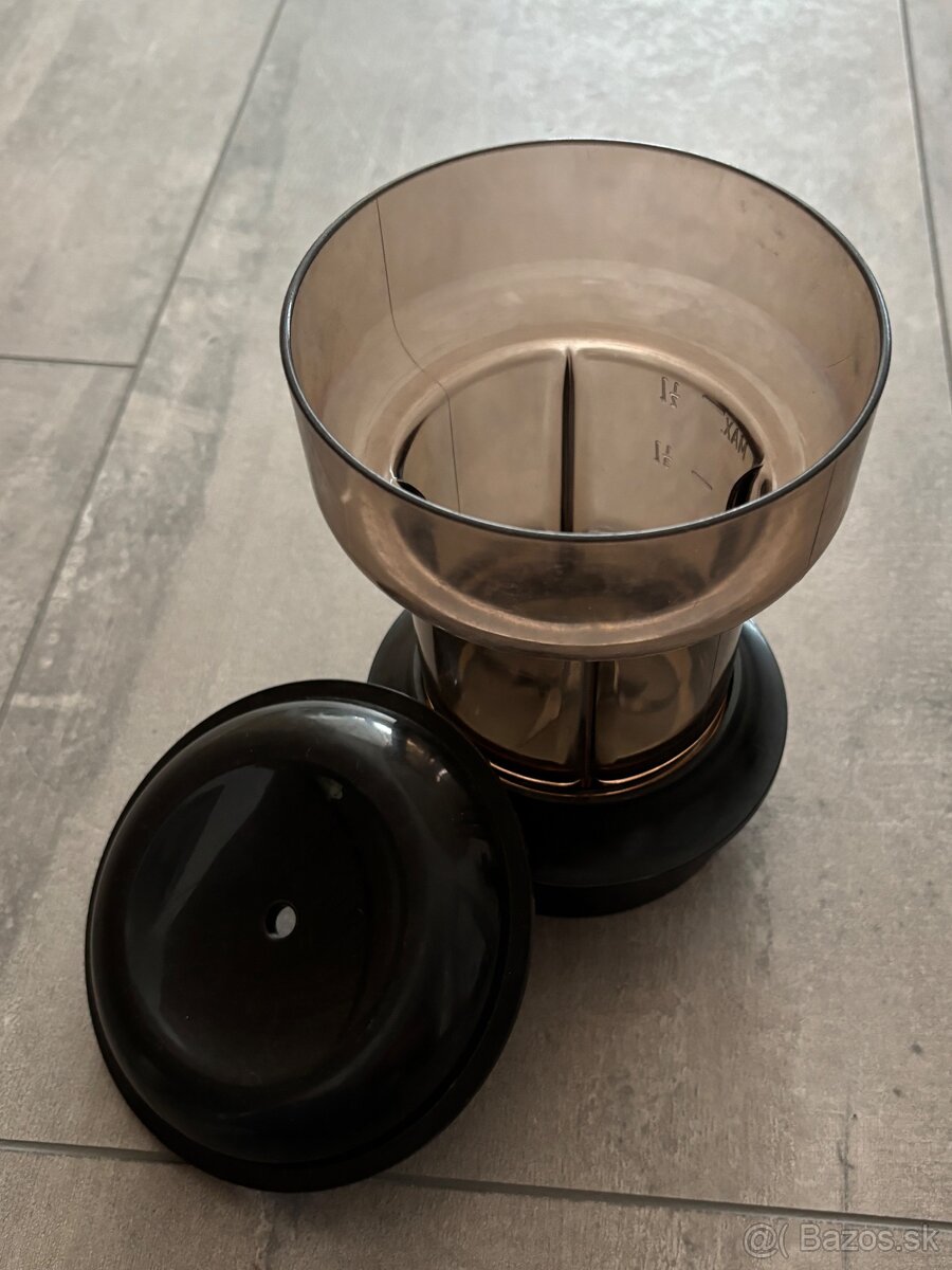 ETA NÁDOBA S NOŽMI