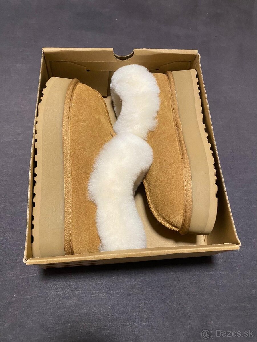 UGG Classic Ultra Mini Platform Boot