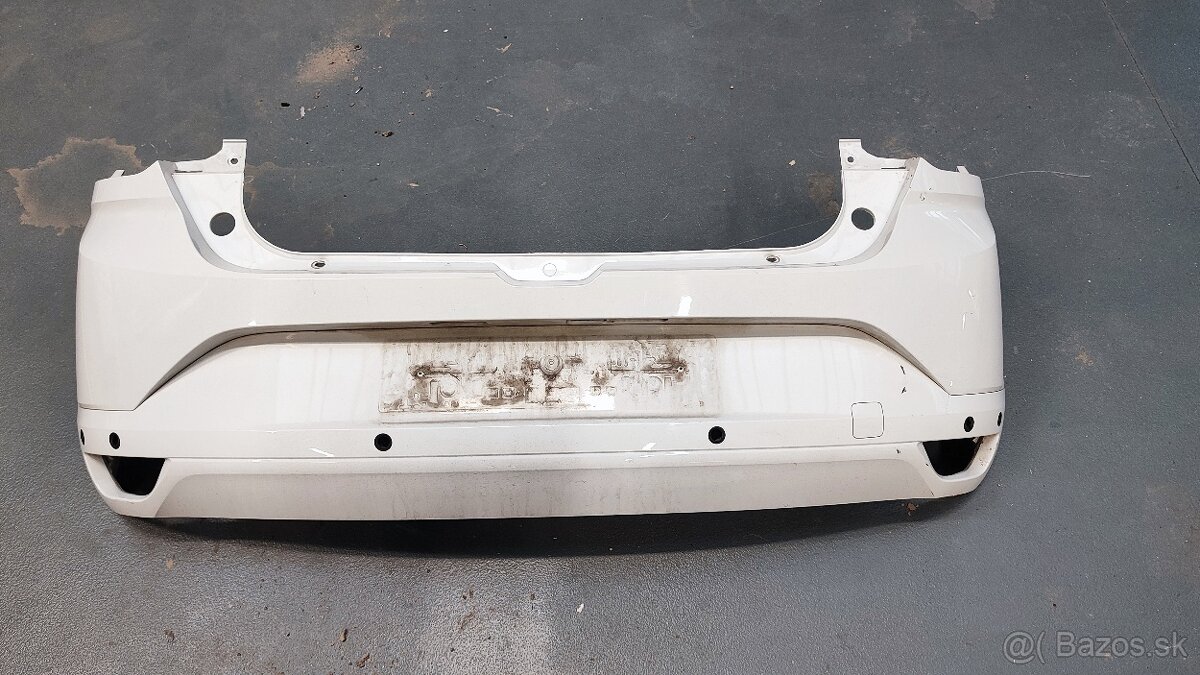 Predám zadný nárazník na Daciu Sandero