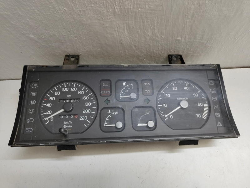 tachometer Renault Espace 1995 2.2 19351601 40€