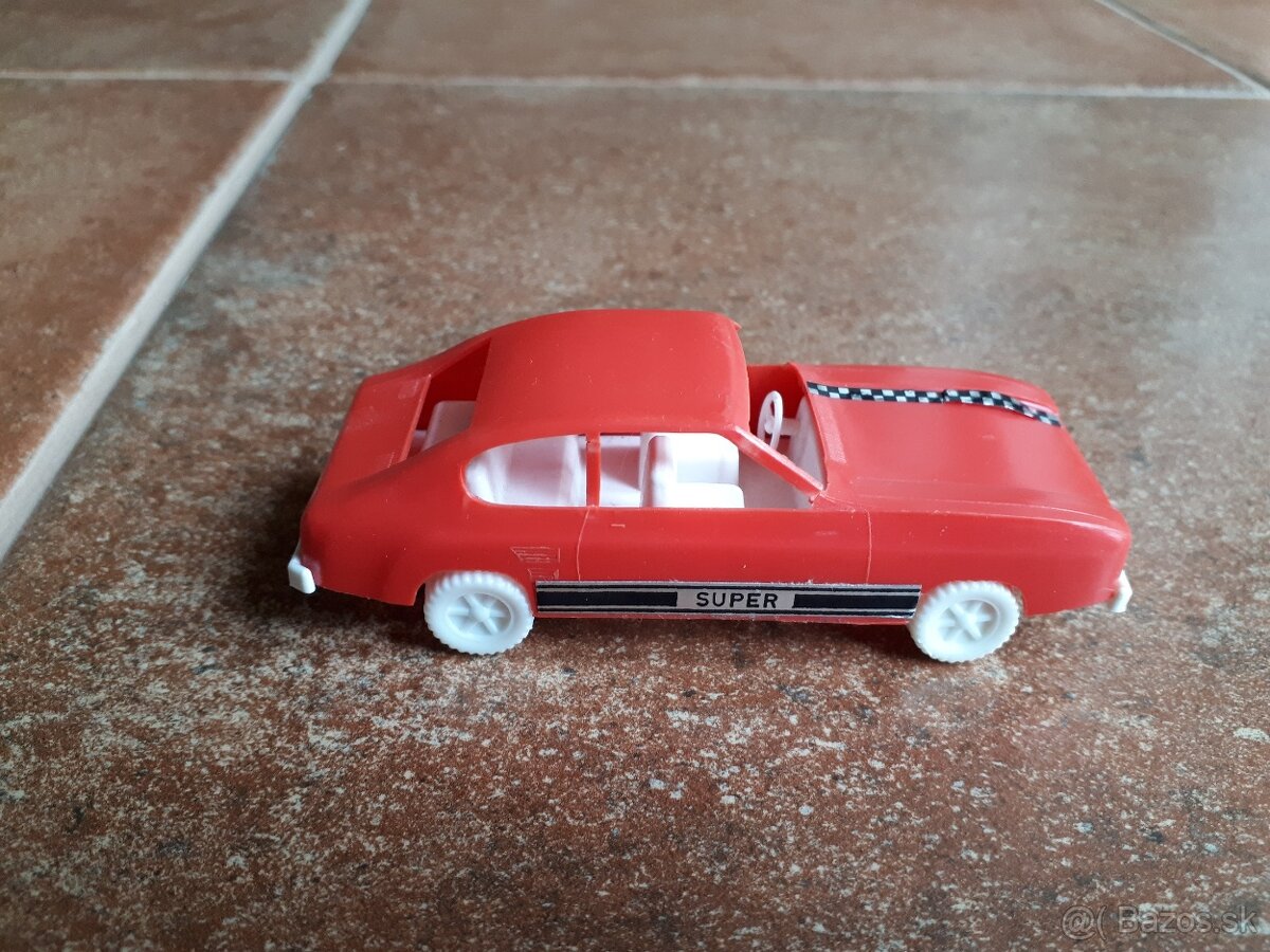 Stara hracka - Stare auto: Ford Capri od Smer