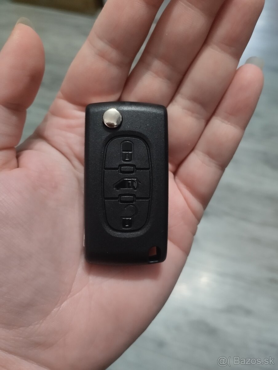 Kľúč 3tlacitka