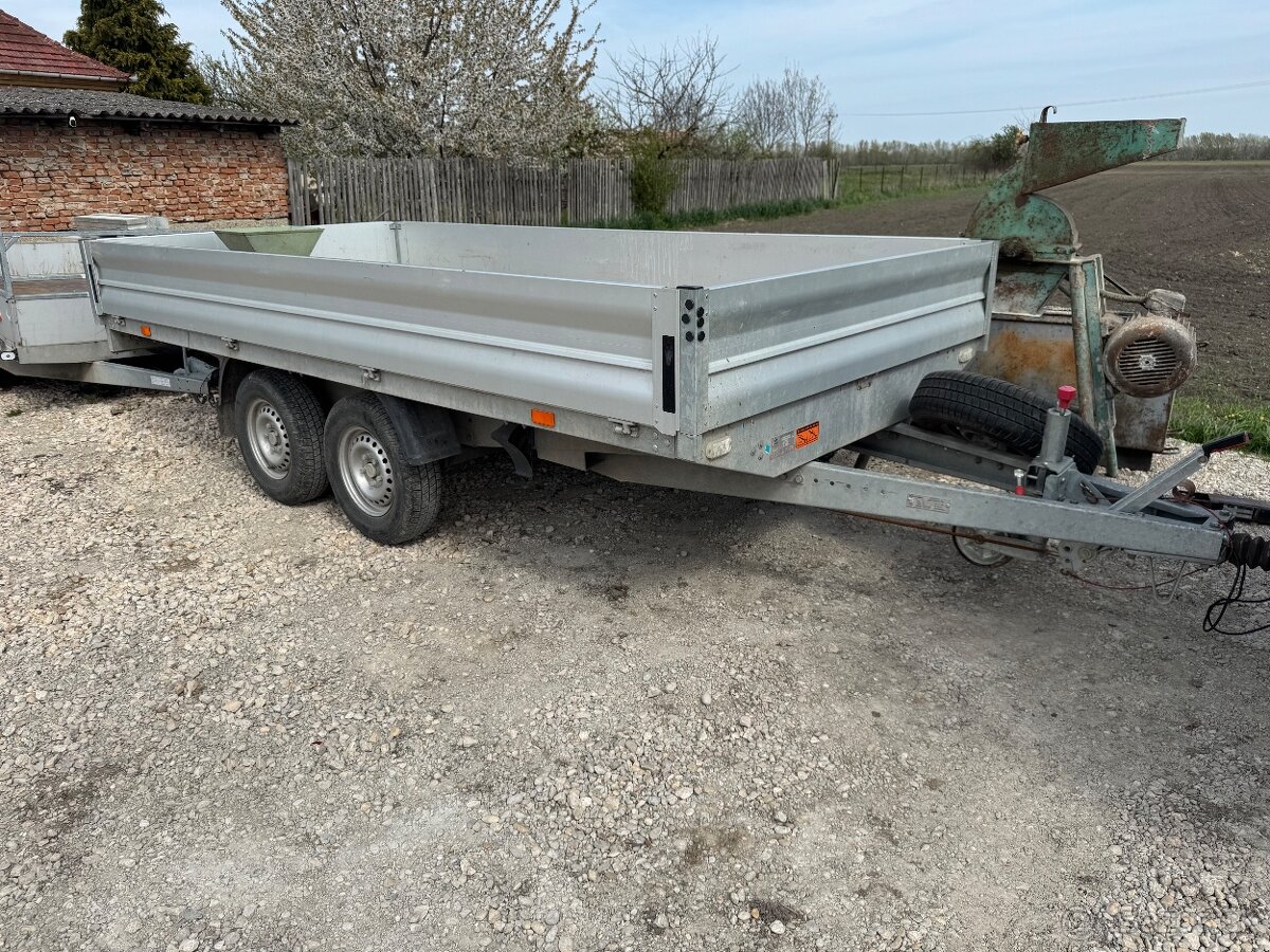 Vezeko brzdeny privesny vozik. 2700kg