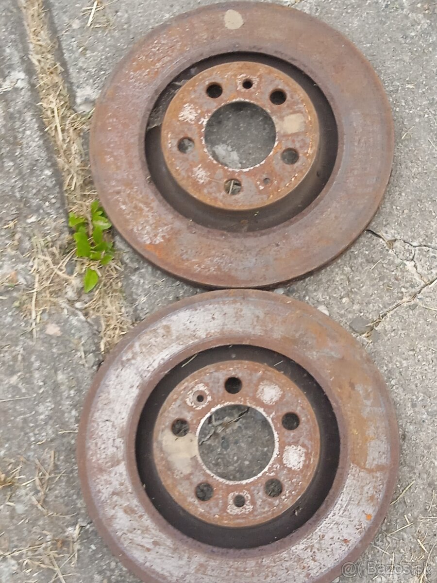 predné brzdiče otoč, doštičky, škoda octavia 1