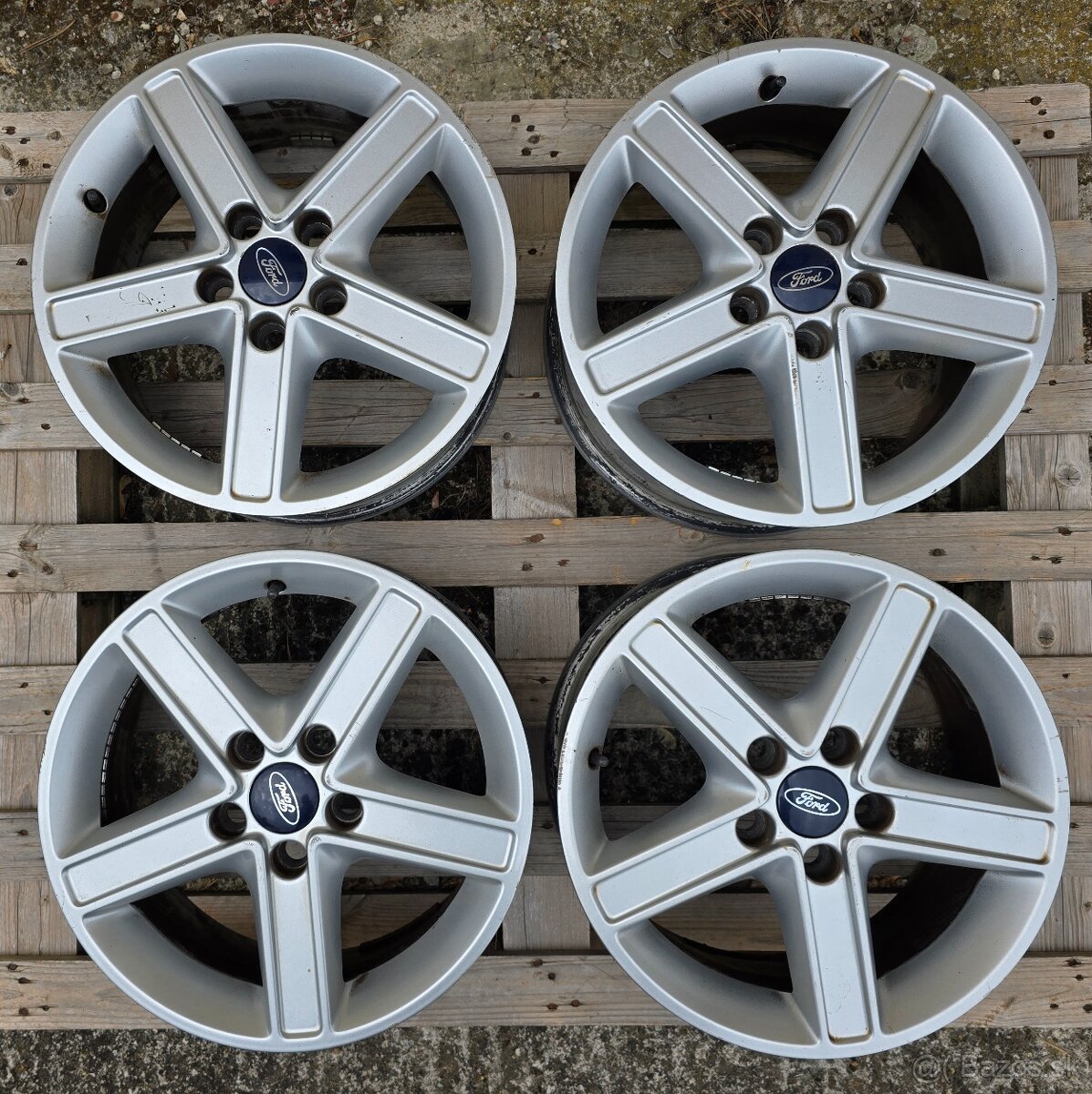 ORIGINÁL FORD HLINÍKOVÉ DISKY 5x108 R16