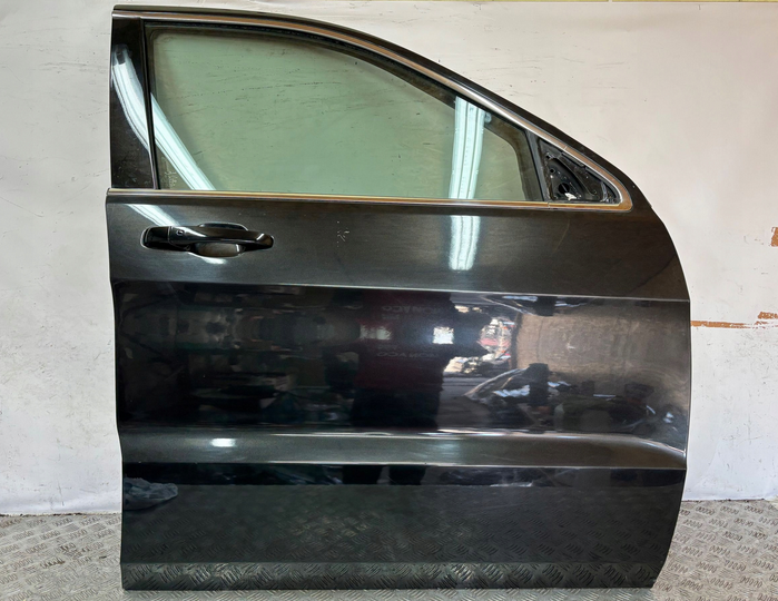Jeep Grand Cherokee WK2 2011- pravé predné dvere