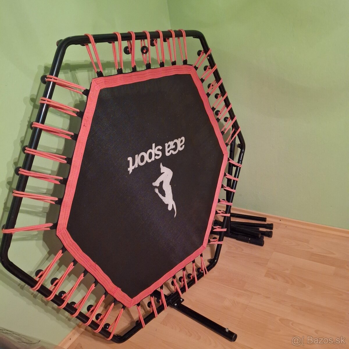 Trampolína