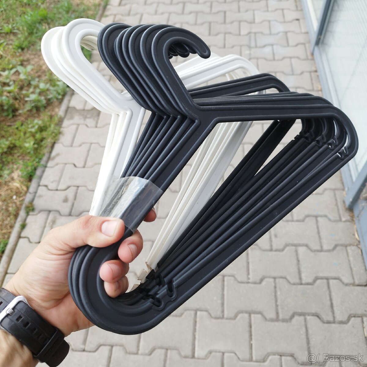 Vešiak Plastový Ikea