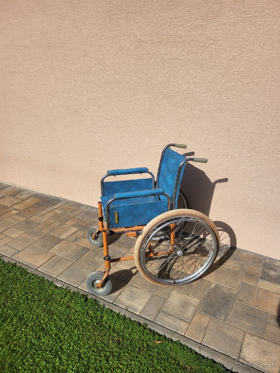 Invalidný vozik