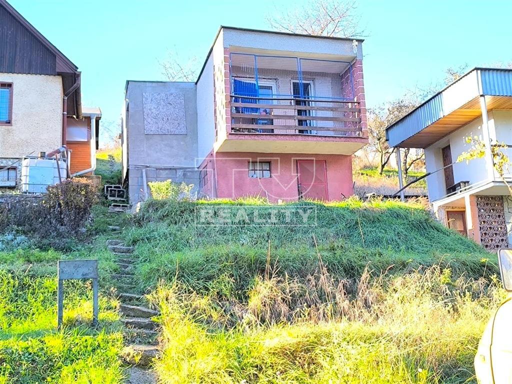 Na predaj chatka so záhradkou v Bánovciach nad Bebravou,15m2