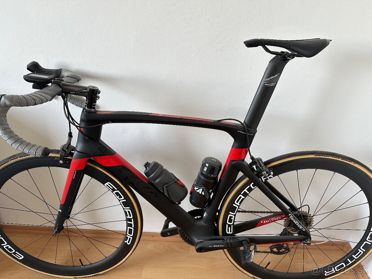 Predam karbonovy cestny bicykel vo vybornom stave