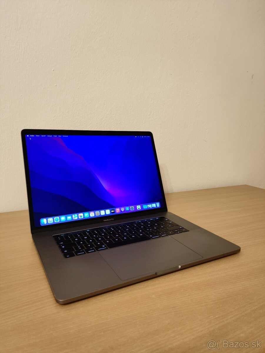 MacBook Pro 15 2017 | Core i7 • 16GB • 512GB SSD