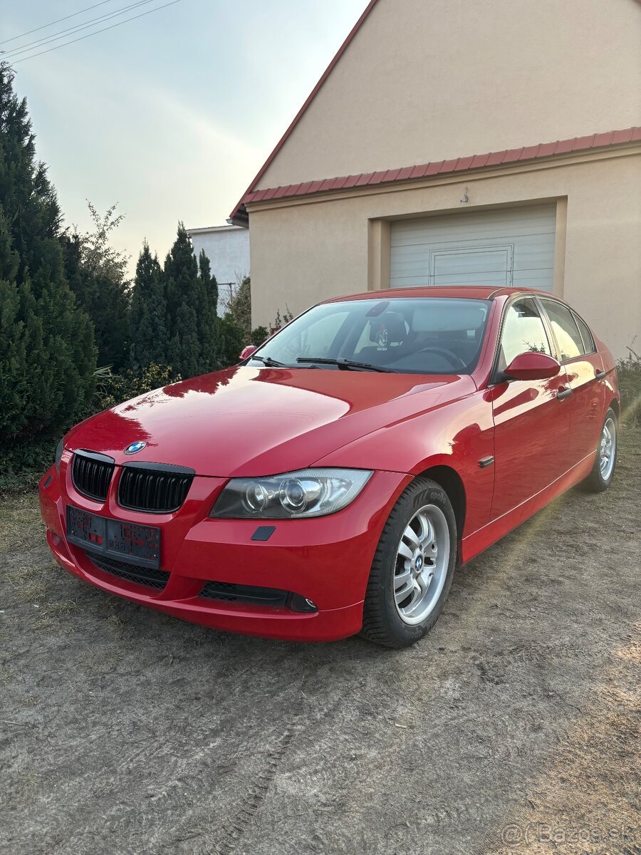 BMW 320i E90
