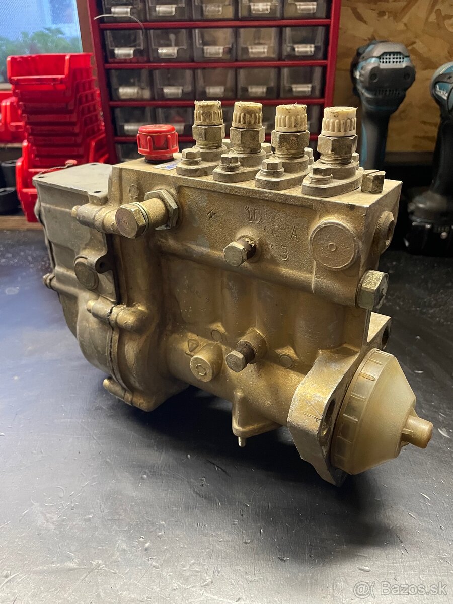 Zetor Crystal vstrekovacie čerpadlo