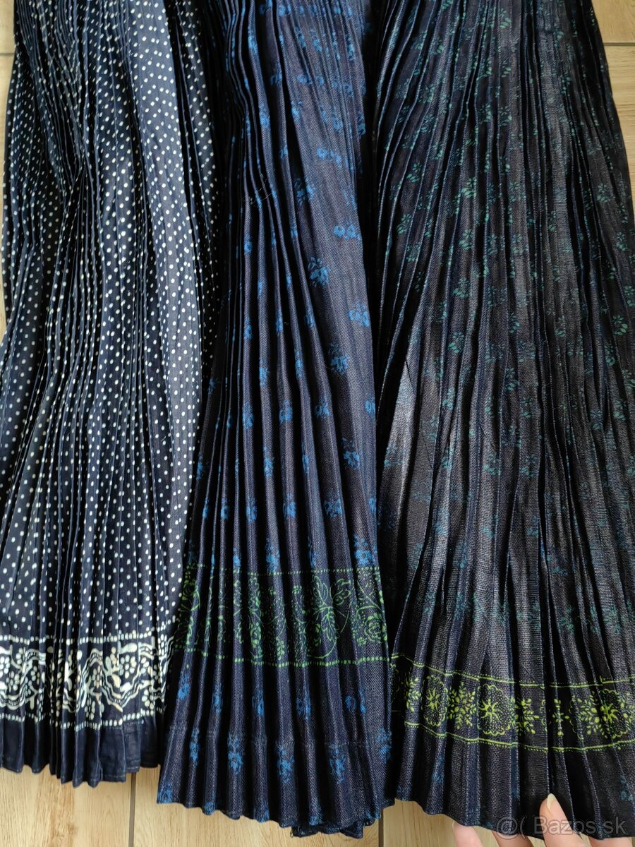 Stary kroj lajblíky Východná a modrotlačové sukne