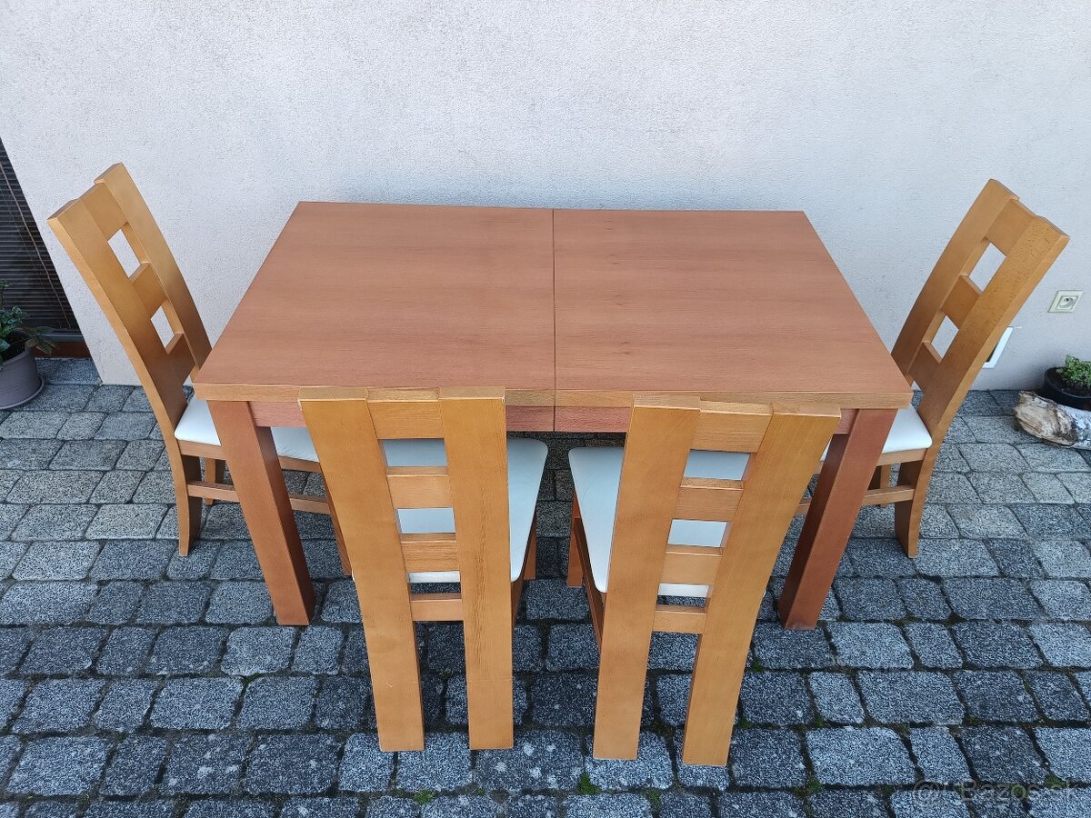 Kuchynský stôl +stolicky