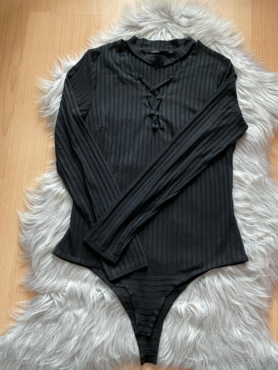 3x čierny top/body