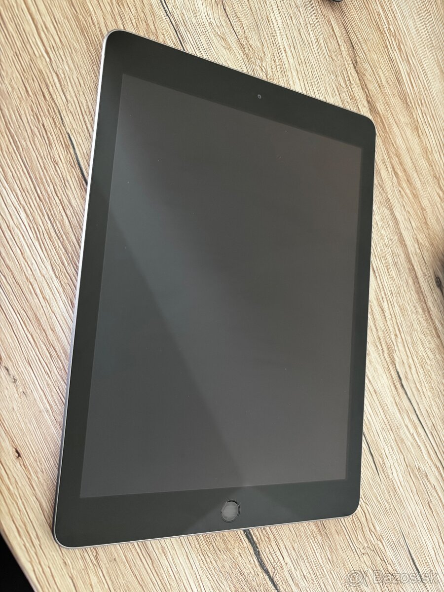 iPad (6th Generation) 32GB Wifi
