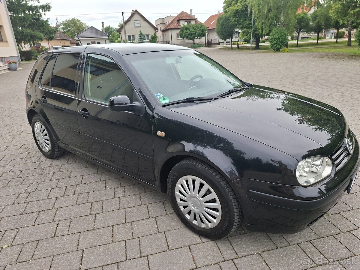 Volkswagen Golf 4 1.6 77kw benzín