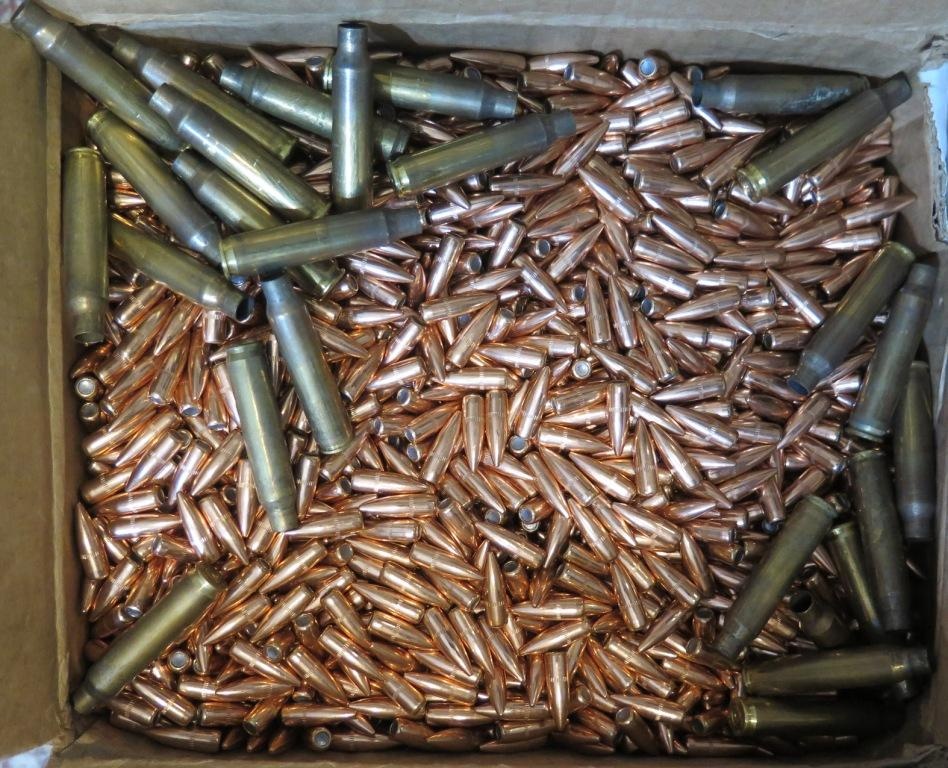 Predám strely FMJ kaliber 223 Rem. a nábojnice 223 Rem.