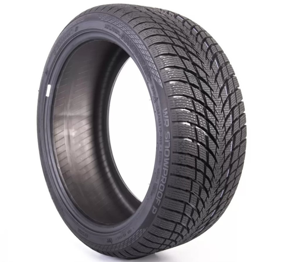225/40 R18