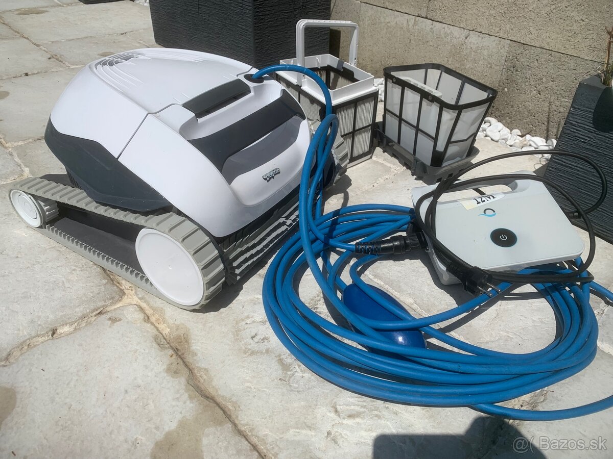 Automatický bazénový vysávač Dolphine e10