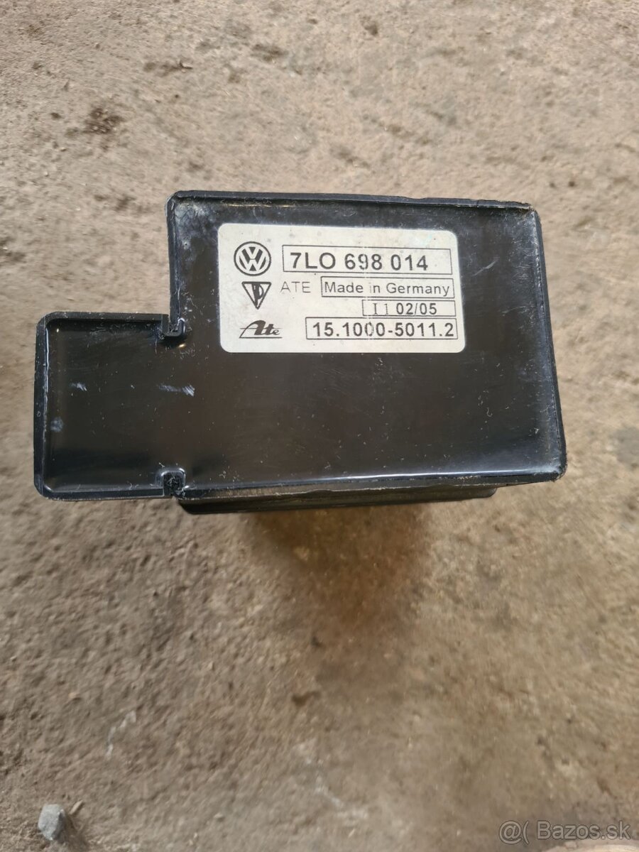 Kocka vzduchuoveho podvozka VW Touareg 7l