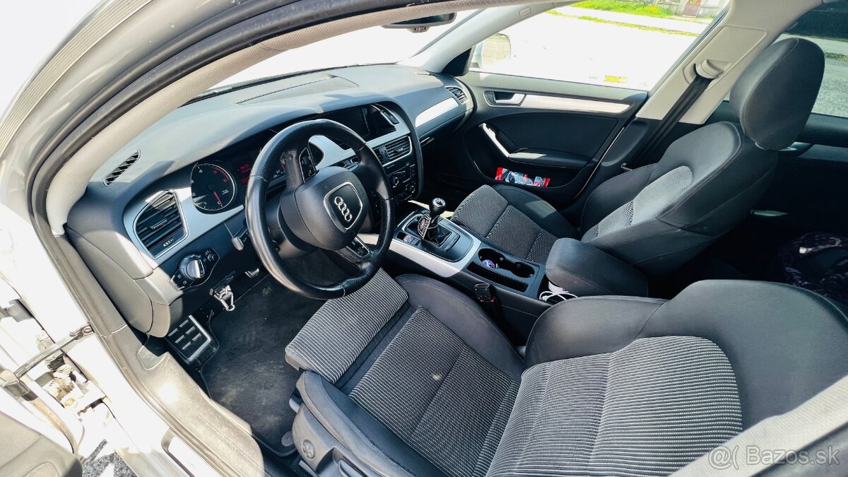 Audi A4 (B8) - poťah (čalúnenie) prednej sedačky..