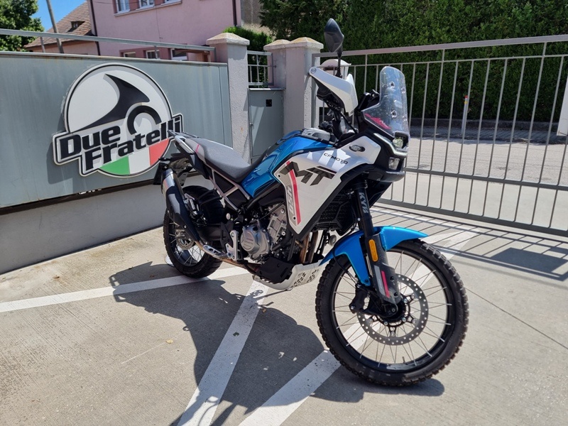CFMOTO 450 MT