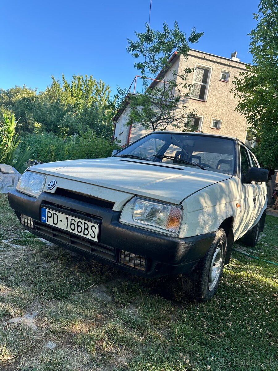Predám Škoda Favorit 1.3 Benzín 43kw