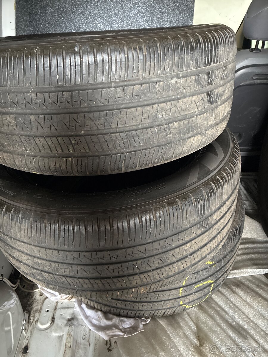 275/50R20