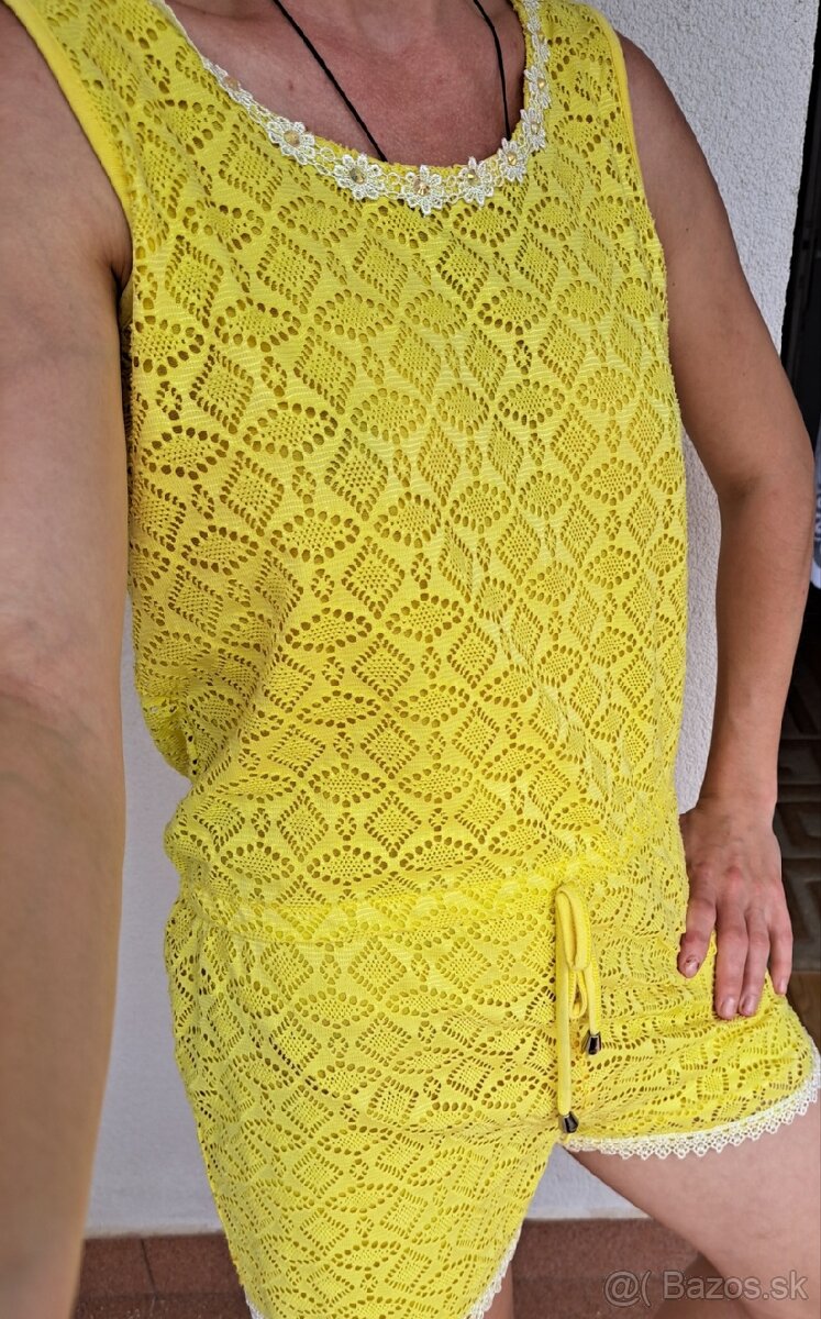 Krásny nový elegantný overál S/M
