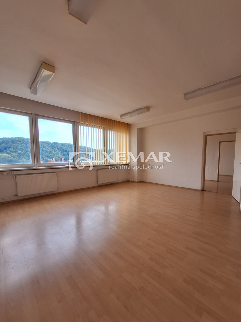 Administratívne priestory na prenájom Banská Bystrica