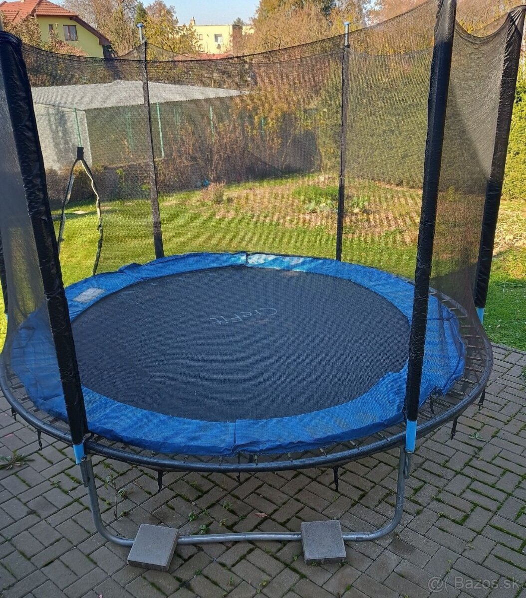 Trampolína