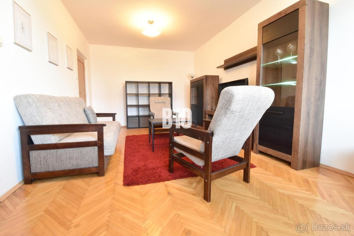2 izbový byt, Hlinská