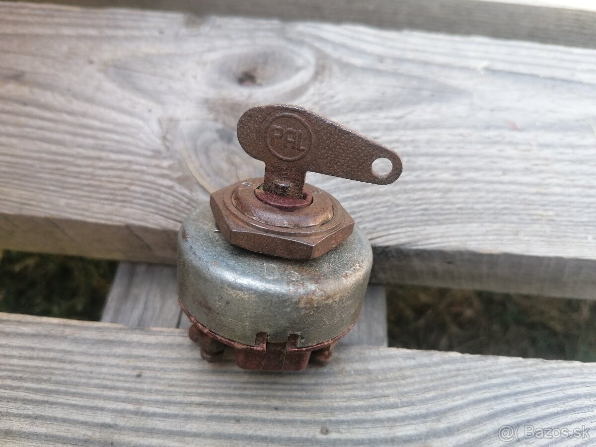 Spínacia skrinka s kľučom na Jawa, CZ, 350, 250, 175, 125