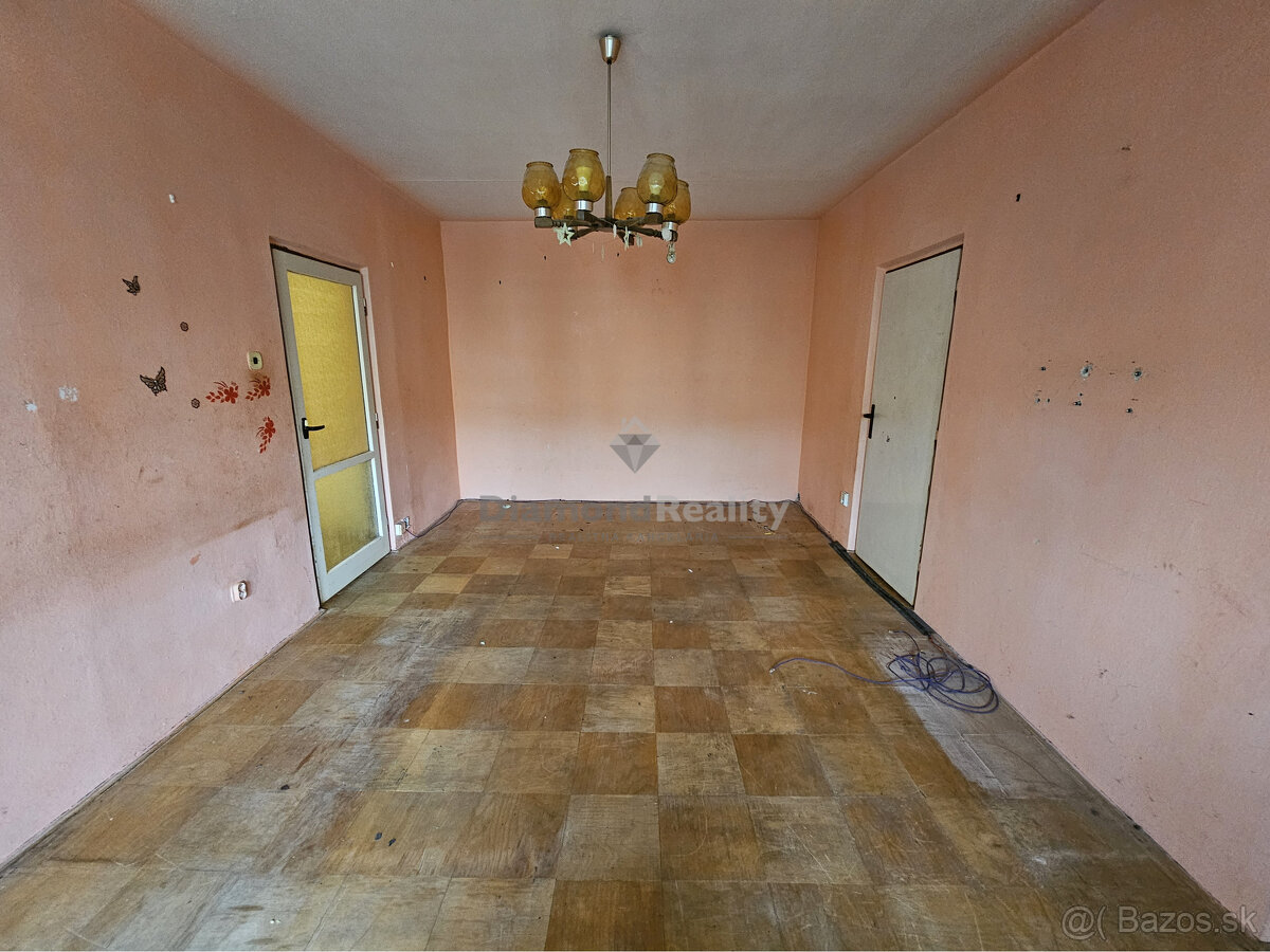 REZERVOVANÝ - Na predaj 4 - izbový byt na Terase, Košice – R